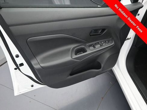 New 2025 Nissan Versa S w/ Trunk Package image 25