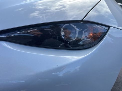 Used 2017 MAZDA MX-5 Miata RF Club w/ Brembo/BBS Package image 9