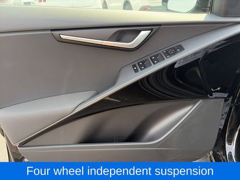 Used 2024 Kia Niro Wind FWD image 18