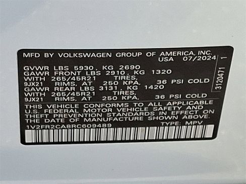 Used 2024 Volkswagen Atlas SEL Premium R-Line image 27