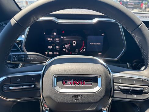 New 2025 GMC Canyon Elevation w/ Convenience Package image 11