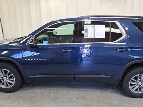 Certified 2023 Chevrolet Traverse LT FWD image 5