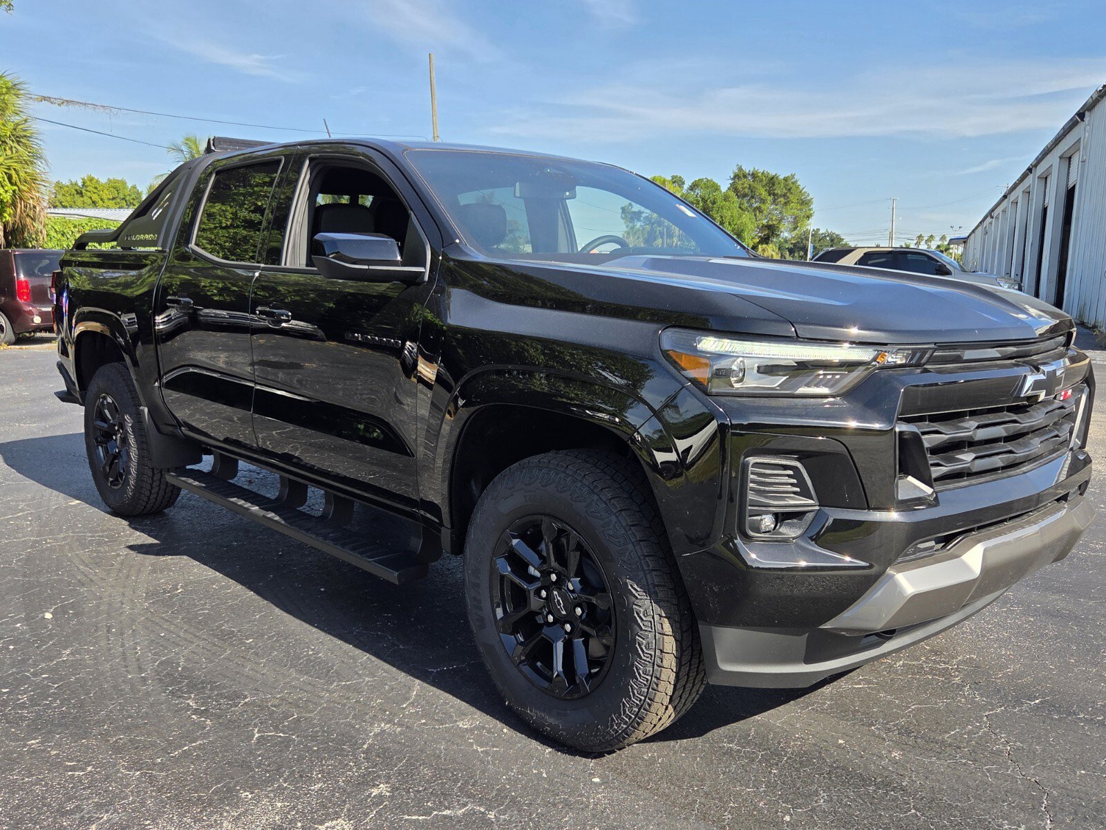 New 2026 Chevrolet Colorado Z71 w/ Midnight Edition AWD/4WD image 7