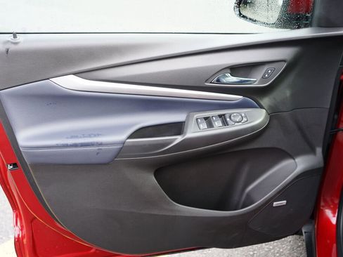 Used 2022 Chevrolet Bolt EUV Premier w/ Launch Edition image 13