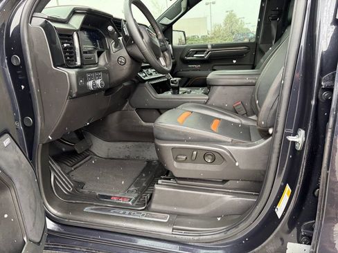 Used 2025 GMC Sierra 1500 AT4 AWD/4WD image 11