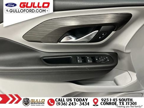 Used 2022 GMC Terrain SLE w/ Driver Convenience Package FWD image 19