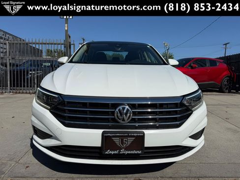 Used 2019 Volkswagen Jetta SEL FWD image 2