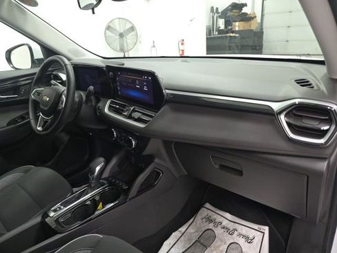 Certified 2024 Chevrolet TrailBlazer LT w/ LT Cold Weather Package image 28