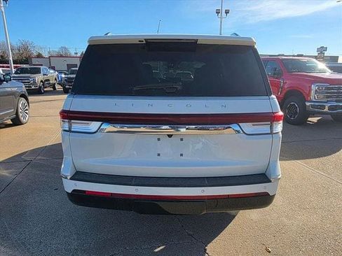 Used 2023 Lincoln Navigator Reserve AWD/4WD image 5