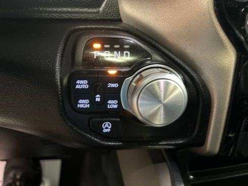 Used 2021 RAM 1500 Laramie AWD/4WD image 19