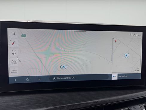 Used 2024 Hyundai Santa Fe Limited image 17