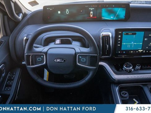 New 2026 Ford Expedition Platinum w/ Stealth Appearance Package AWD/4WD image 5