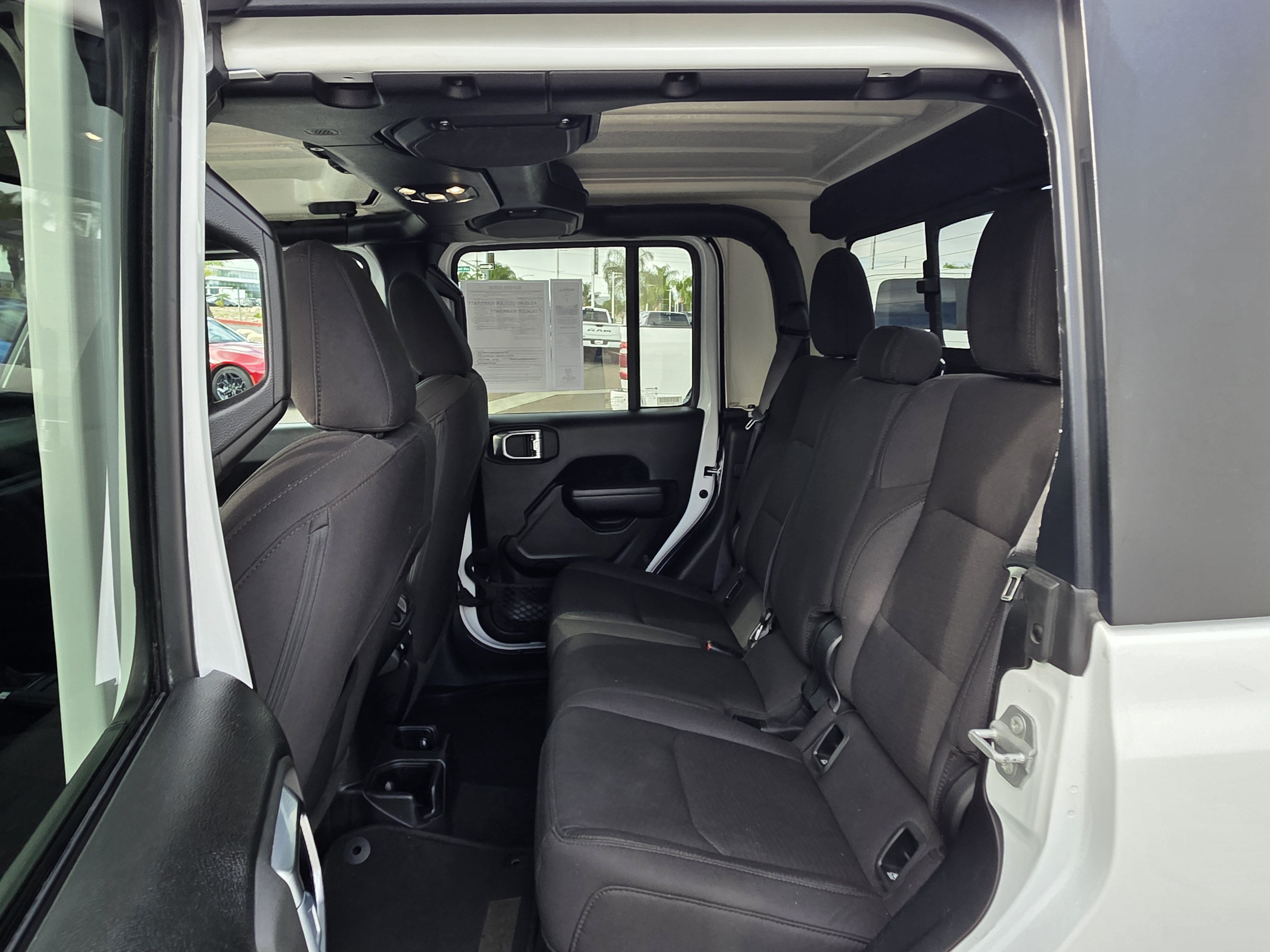 Certified 2023 Jeep Gladiator Sport AWD/4WD image 17