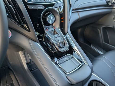 New 2026 Acura RDX SH-AWD image 13