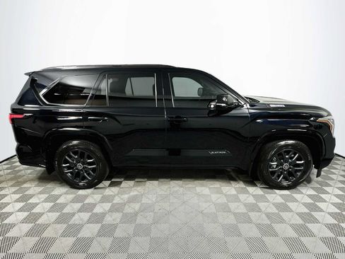 Used 2024 Toyota Sequoia Platinum AWD/4WD image 8