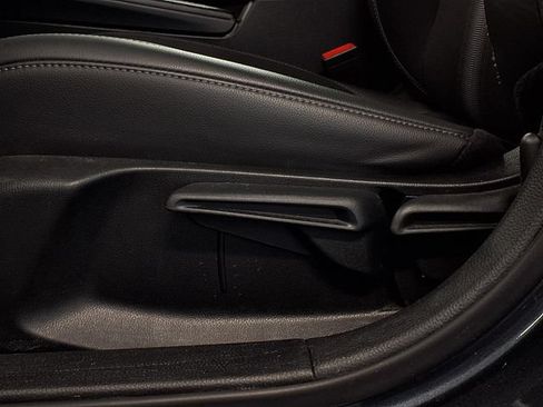 Used 2024 Honda Civic Sport image 4