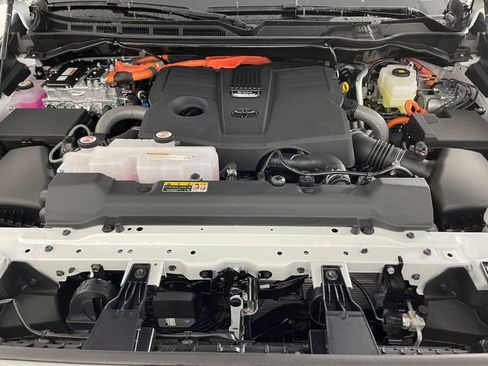 New 2025 Toyota Tundra Platinum image 23