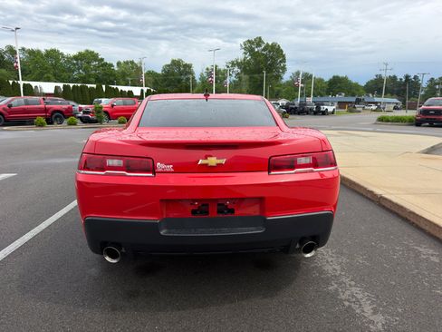 Used 2015 Chevrolet Camaro LS RWD image 8