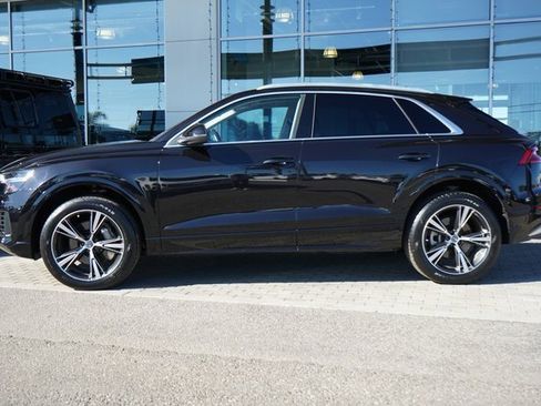 Used 2019 Audi Q8 Premium w/ Convenience Package image 5