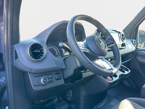 New 2026 Mercedes-Benz Sprinter 2500 image 14