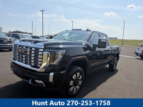 Used 2025 GMC Sierra 2500 Denali w/ Denali Reserve Package AWD/4WD image 1