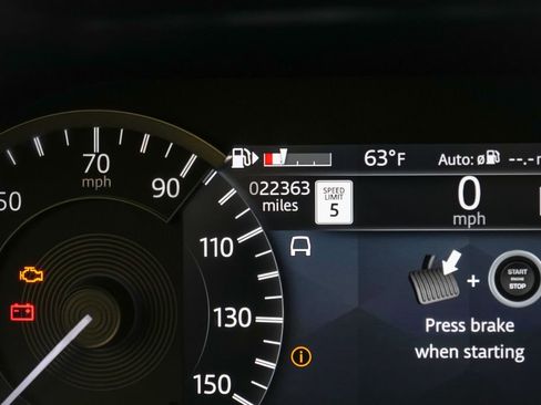 Used 2023 Land Rover Discovery Sport SE R-Dynamic AWD/4WD image 18