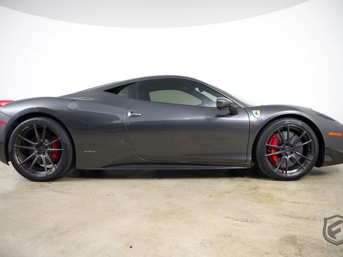 Used 2010 Ferrari 458 Italia Coupe RWD image 10