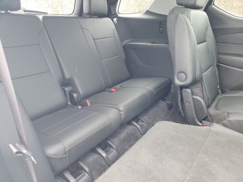 Used 2020 Chevrolet Traverse Premier w/ Redline Edition image 22