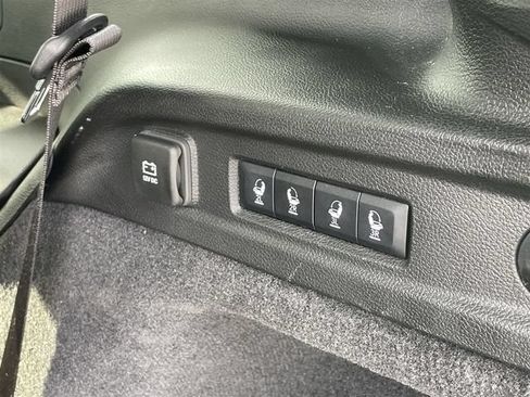 Used 2024 Jeep Grand Cherokee L Summit w/ Advanced Protech Group IV AWD/4WD image 52