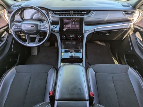 Used 2021 Jeep Grand Cherokee L Laredo image 17