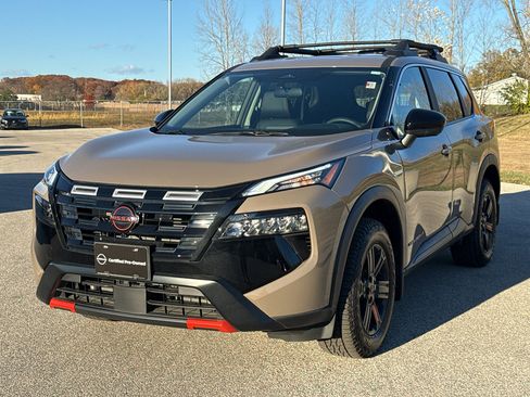 Certified 2025 Nissan Rogue SV image 2