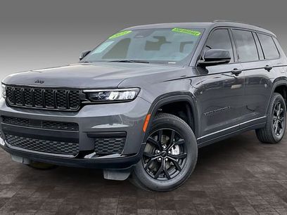 Used 2025 Jeep Grand Cherokee L Altitude