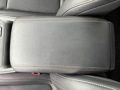 Used 2026 Jeep Cherokee Limited image 21