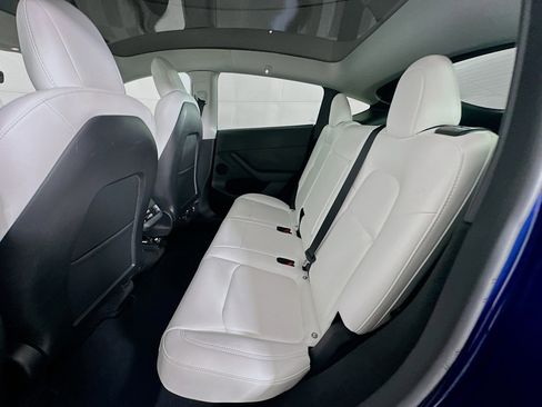 Used 2023 Tesla Model Y Long Range image 27