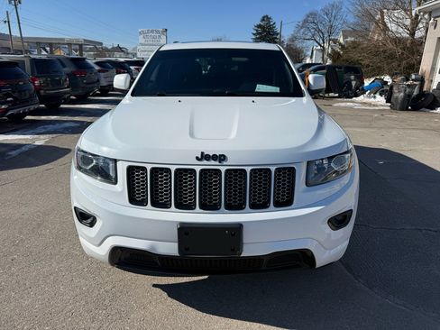 Used 2015 Jeep Grand Cherokee Altitude image 2