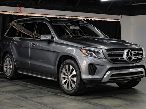 Used 2018 Mercedes-Benz GLS 450 4MATIC w/ Premium Package image 9