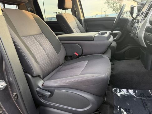 Used 2021 Nissan Titan SV w/ Accessory Utility Package image 27