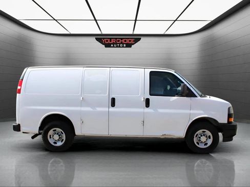 Used 2020 Chevrolet Express 2500 w/ Driver Convenience Package image 4