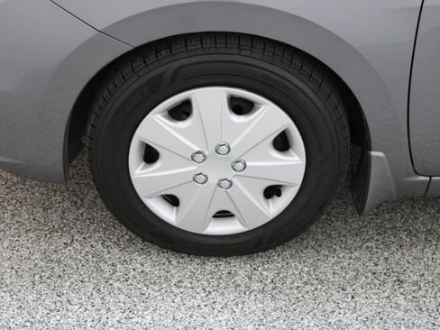 Used 2020 Nissan Versa S FWD image 11