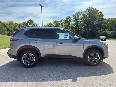 New 2026 Nissan Rogue SV w/ SV Premium Package image 4