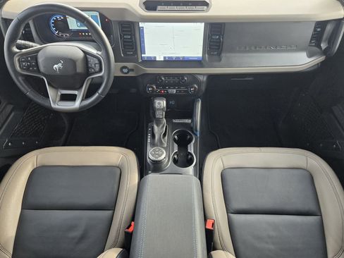 Used 2024 Ford Bronco Wildtrak image 26