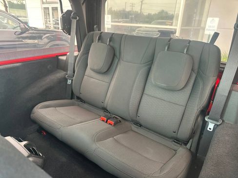 Used 2020 Jeep Wrangler Sport AWD/4WD image 31