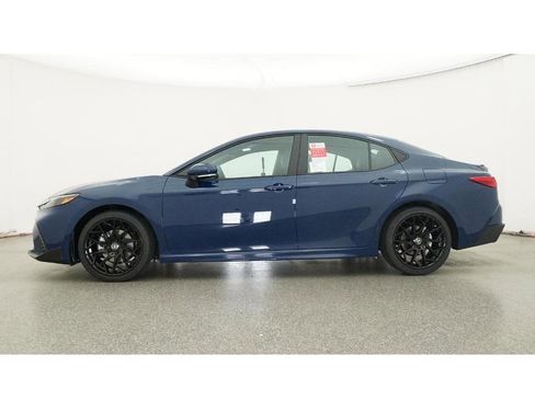New 2026 Toyota Camry SE FWD image 19