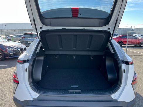 Used 2025 Hyundai Kona SEL image 31