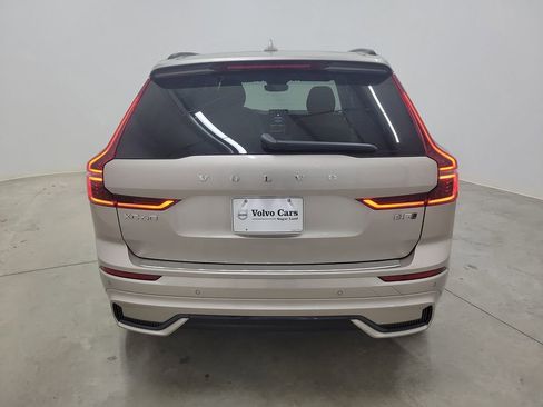 New 2026 Volvo XC60 B5 Ultra w/ Protection Package Premier AWD/4WD image 6