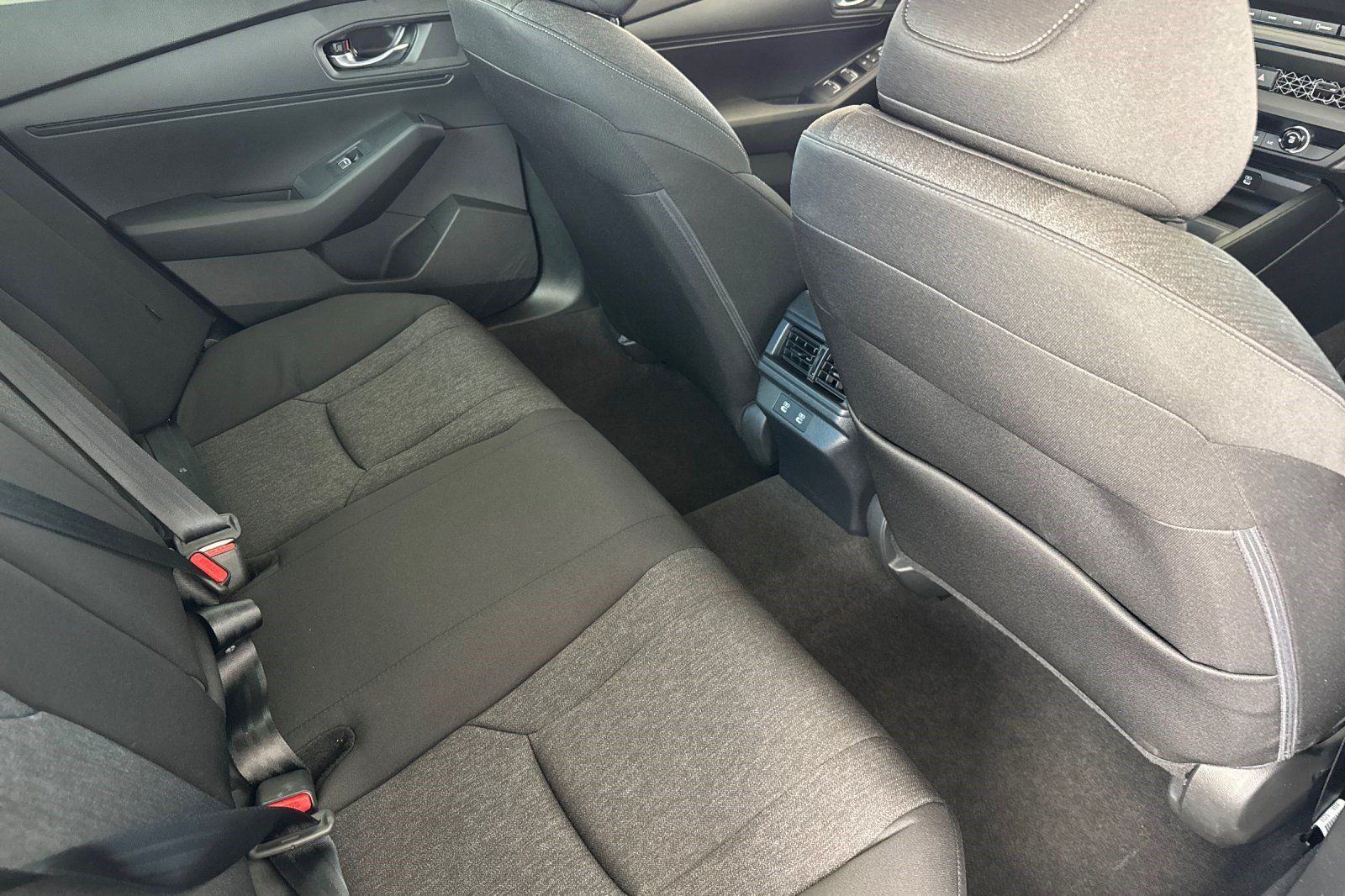 Certified 2025 Honda Accord LX image 30