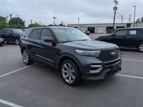 Used 2022 Ford Explorer ST w/ Equipment Group 401A AWD/4WD image 2