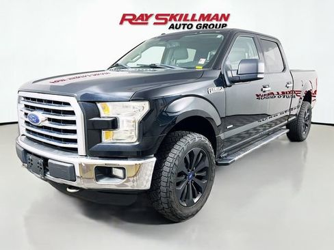 Used 2016 Ford F150 XLT w/ Equipment Group 302A Luxury AWD/4WD image 3