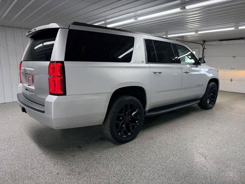 Used 2018 Chevrolet Suburban LT AWD/4WD image 7