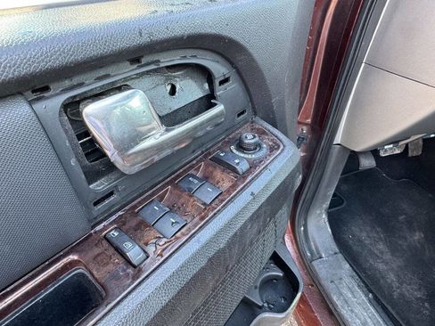 Used 2008 Ford Expedition EL Limited image 11